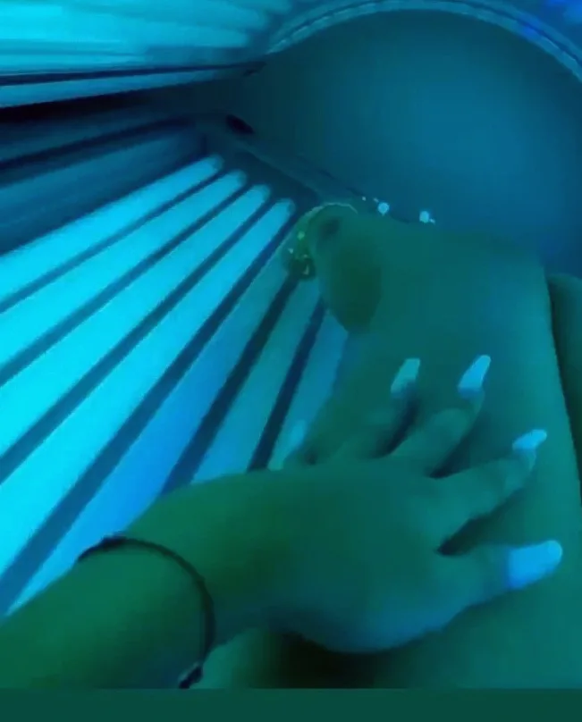 Demi, 28