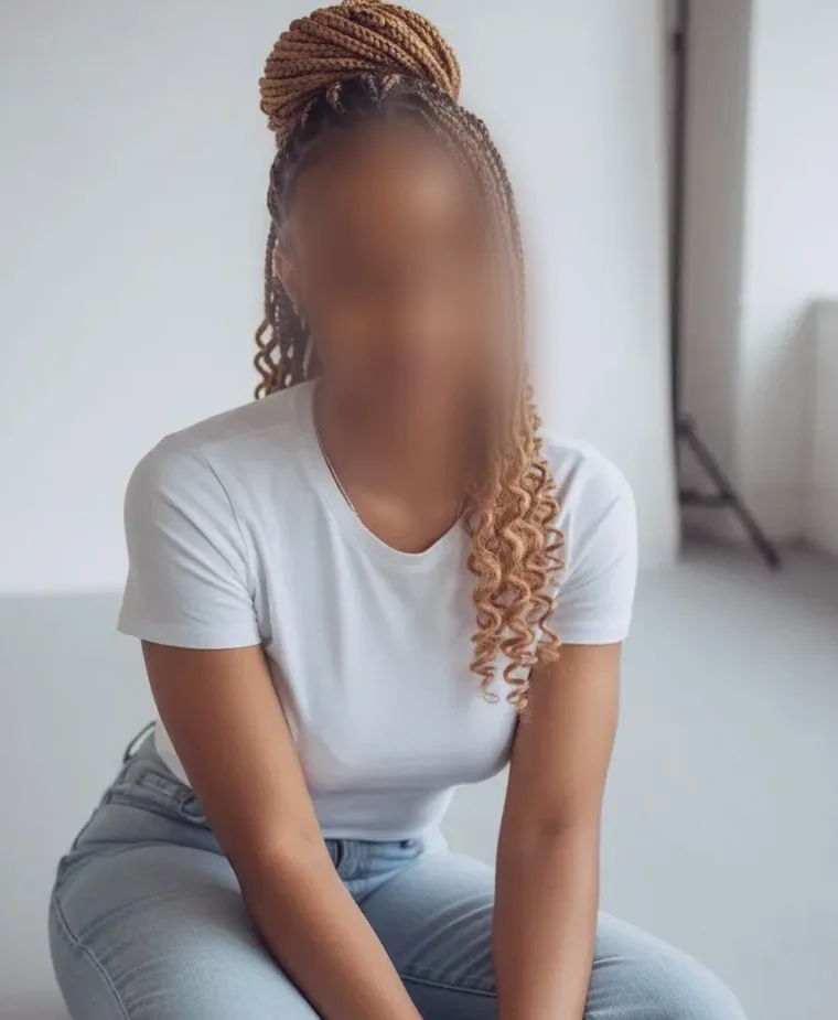 Esther, 28