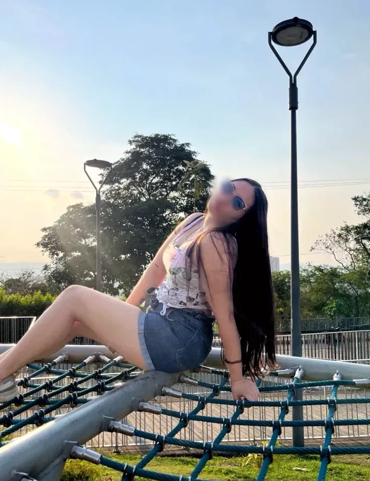 Hannah, 30
