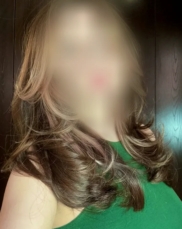 Iris, 23