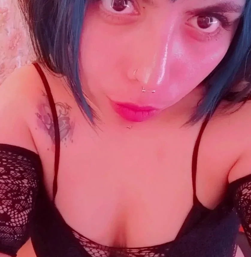 Karin, 30