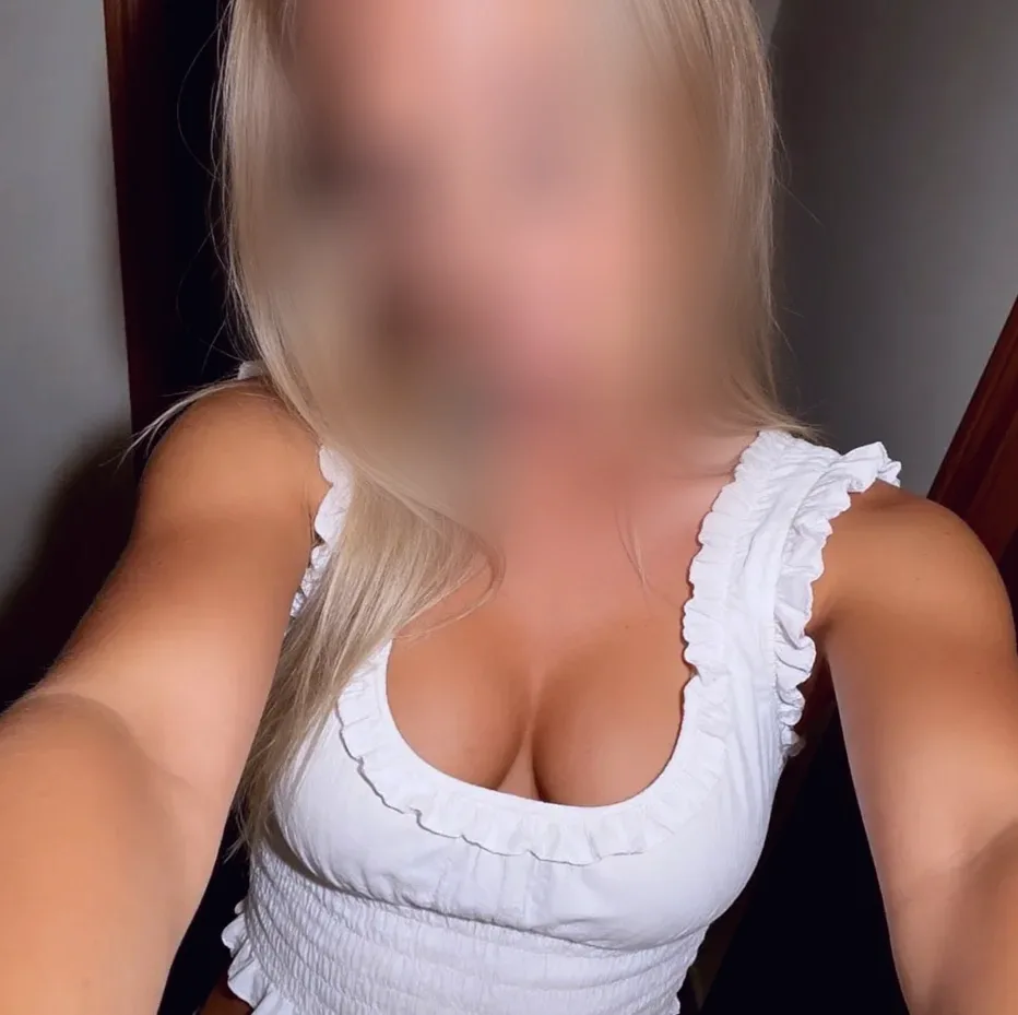 Laura, 31