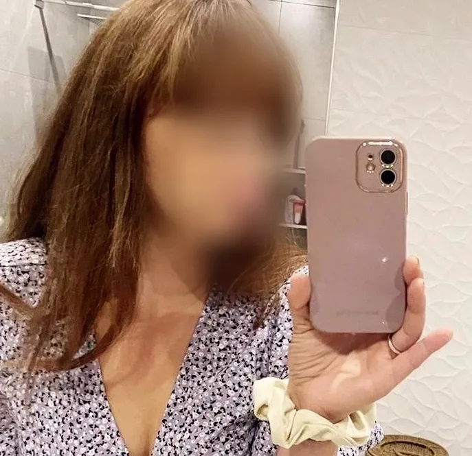 Lauren, 34