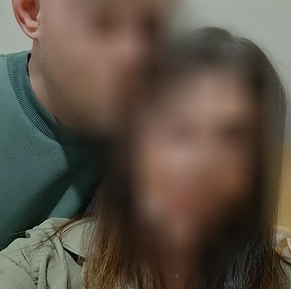 Priscilla, 32