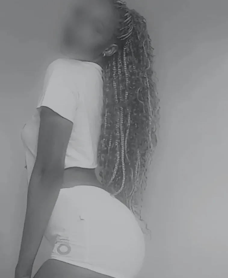Priscilla, 28